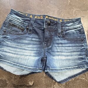 Rock Revival ‘shortie short’.